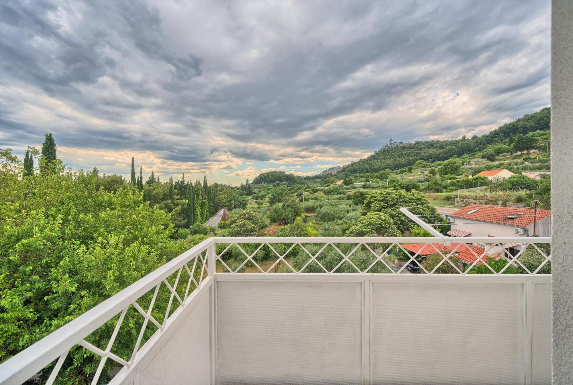 Adriatic Retreat Meje, 4 Min Walk To The Beach Split Room photo