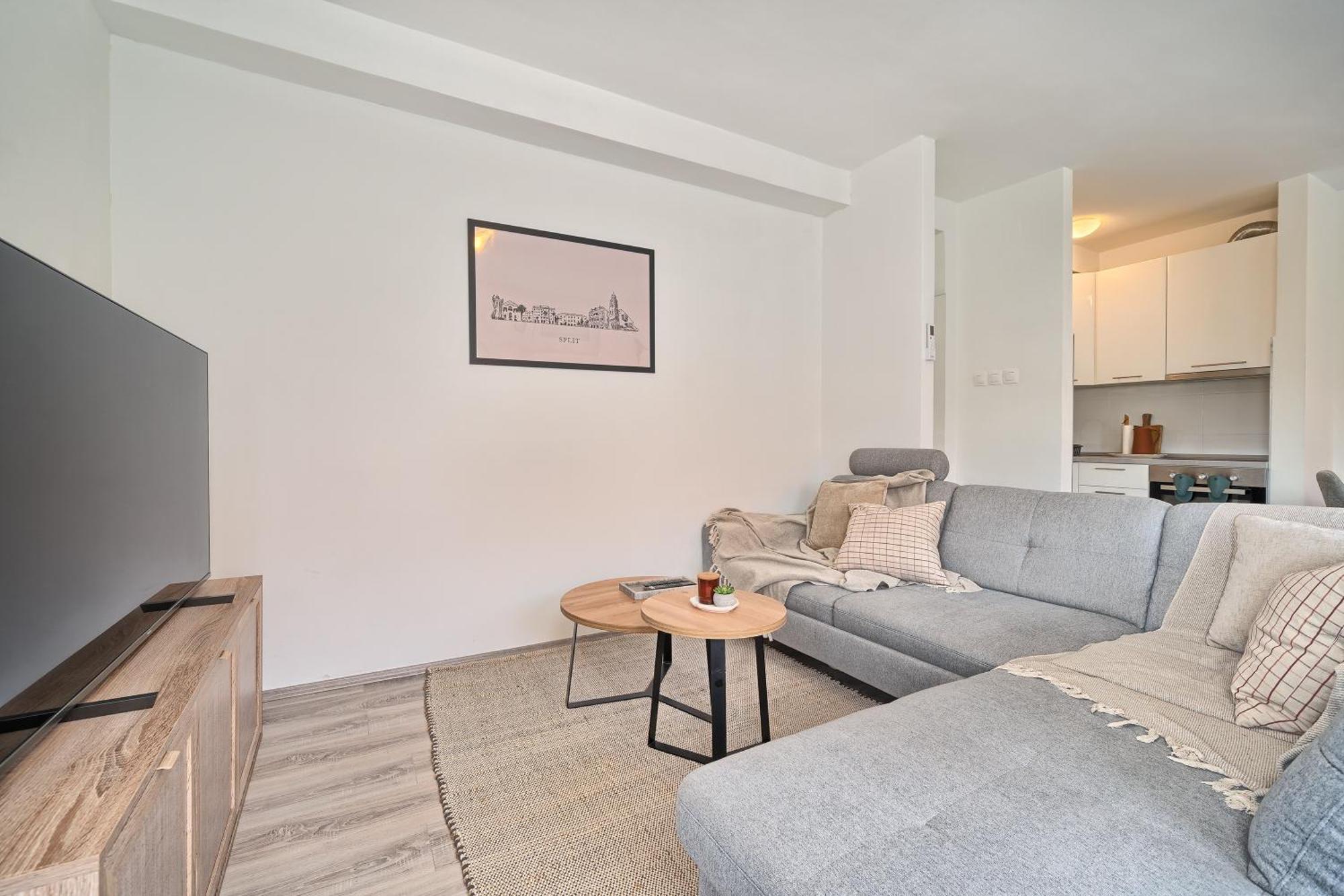 Adriatic Retreat Meje, 4 Min Walk To The Beach Split Room photo